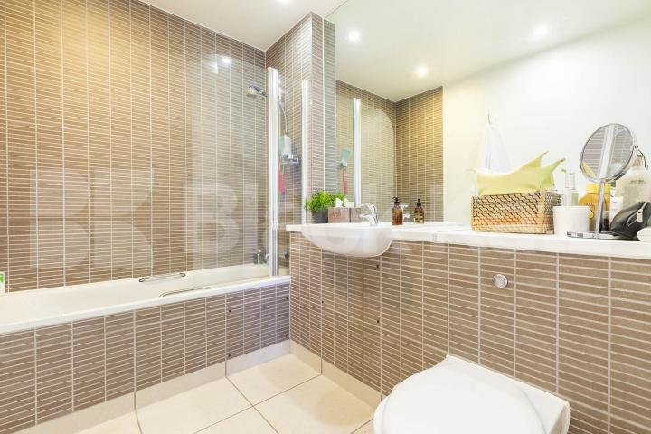 Stunning spacious 1 bed penthouse by Regents Park   Cubitt Court, Park Village East , Camden / Regents Park